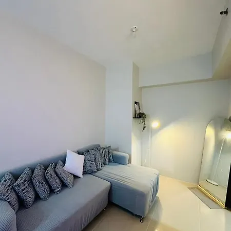 6G Manor